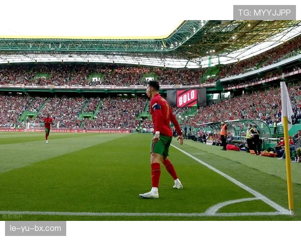 经典重演：重温足球史上那些令人难忘的巅峰对决时刻
