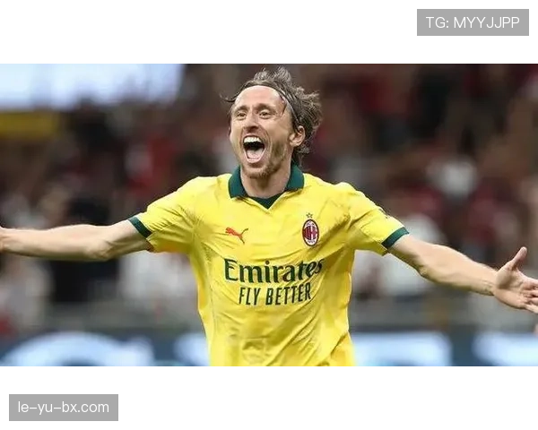 罗德里戈与莫德里奇默契配合，助球队强势冲击冠军