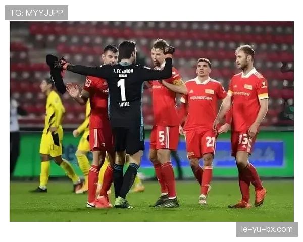 西蒙尼中锋表现稳健，助球队连克强敌状态回暖