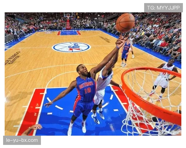 弗拉德·迪瓦茨低位单打优势明显 助力球队提升内线得分效率